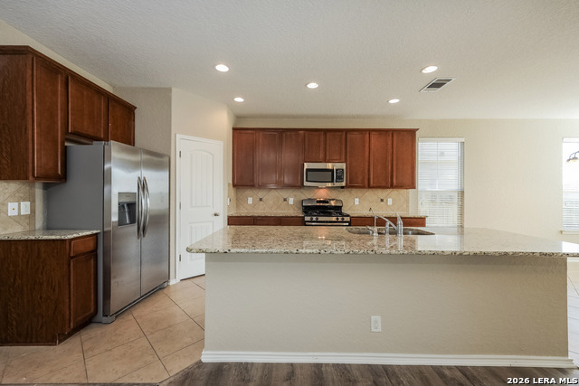 10918 Mustang Oak Dr Property Photo 9