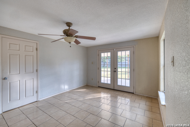 1231 N High St Property Photo 17
