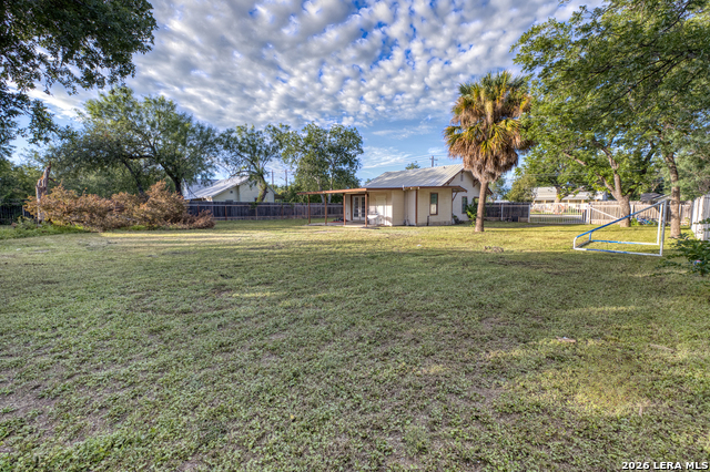 1231 N High St Property Photo 25