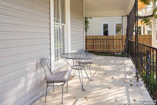 718 N Pine St Property Photo 2