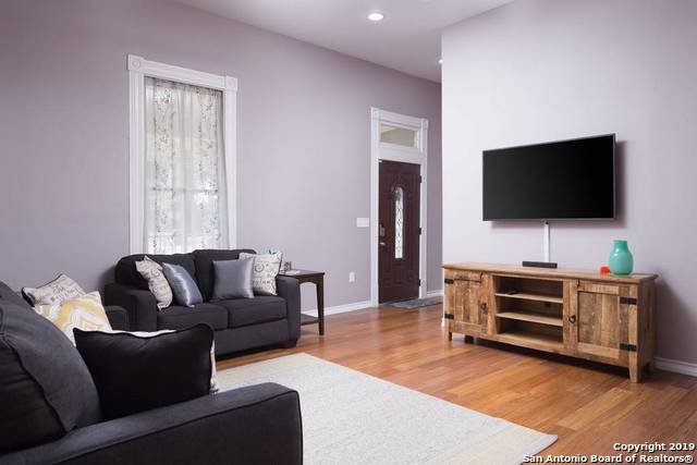 718 N Pine St Property Photo 6