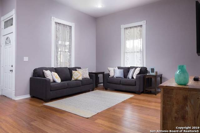 718 N Pine St Property Photo 8