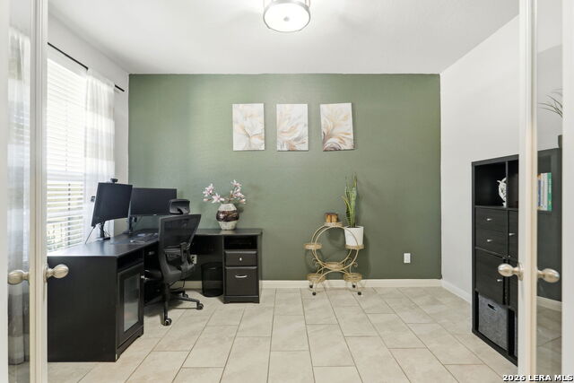 529 Saddle Gln Property Photo 5