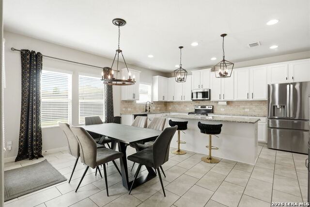 529 Saddle Gln Property Photo 10