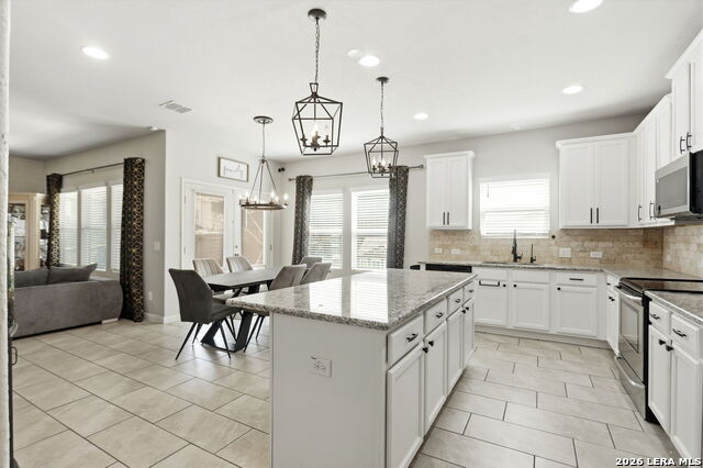 529 Saddle Gln Property Photo 12