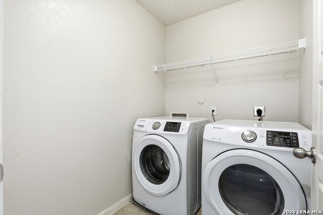 529 Saddle Gln Property Photo 28