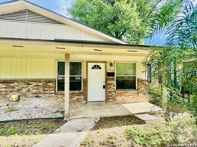 1417 W Olmos Dr Property Photo 1