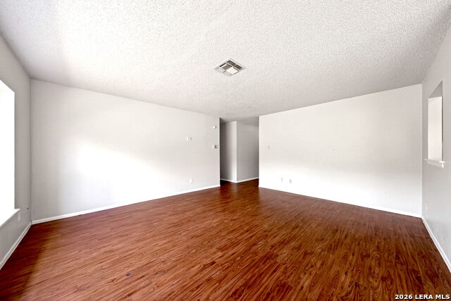5726 Timber Bnd Property Photo 4