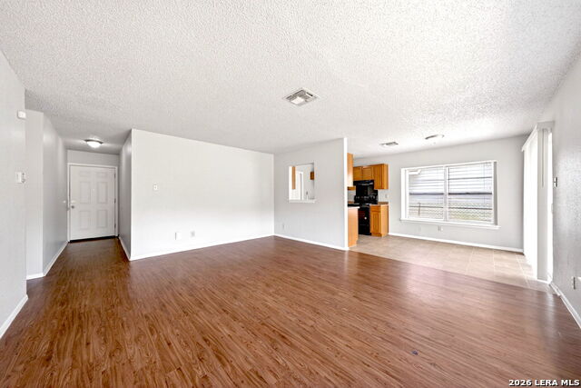 5726 Timber Bnd Property Photo 5