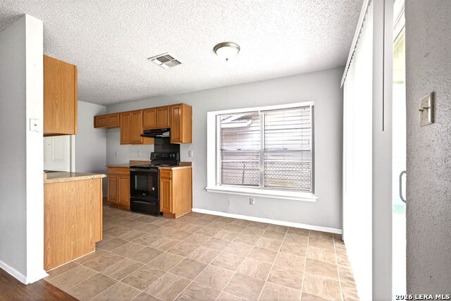 5726 Timber Bnd Property Photo 8