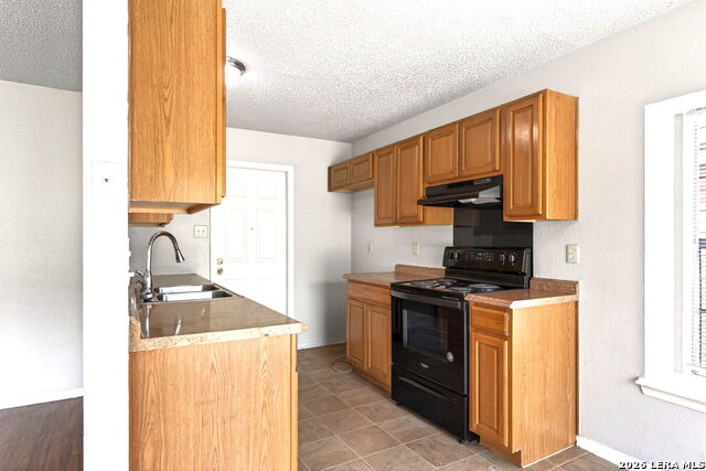 5726 Timber Bnd Property Photo 9