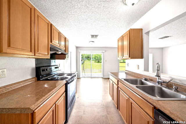 5726 Timber Bnd Property Photo 11