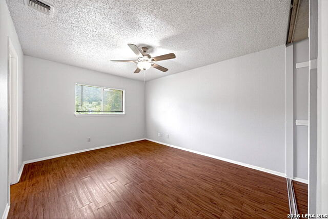 5726 Timber Bnd Property Photo 12