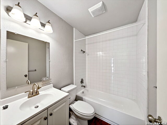 5726 Timber Bnd Property Photo 16