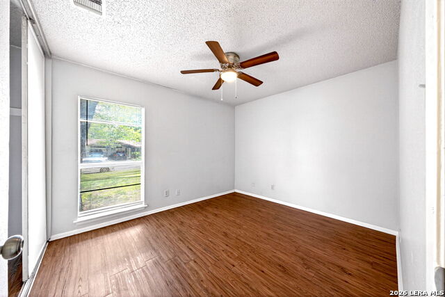5726 Timber Bnd Property Photo 17
