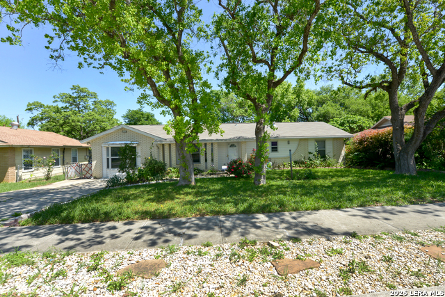 1214 Kenrock St Property Photo 5