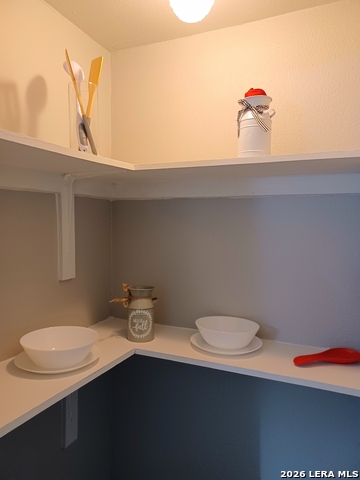 1214 Kenrock St Property Photo 24