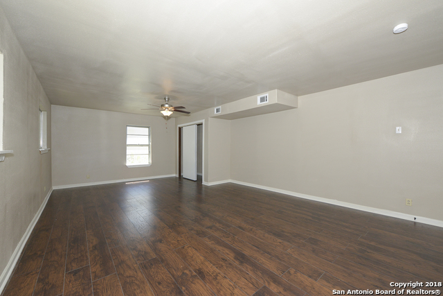 1214 Kenrock St Property Photo 31
