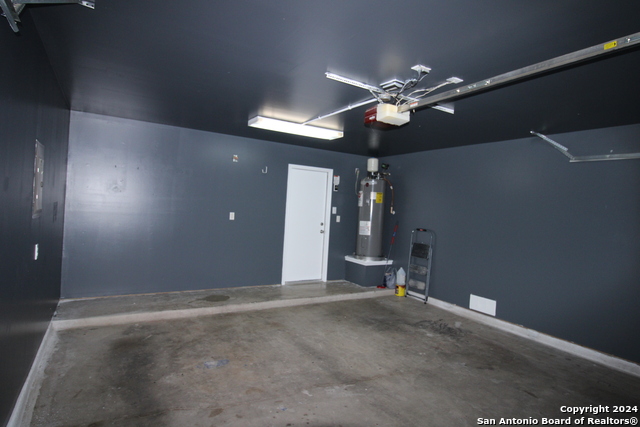 9114 Meadow Spgs Property Photo 24
