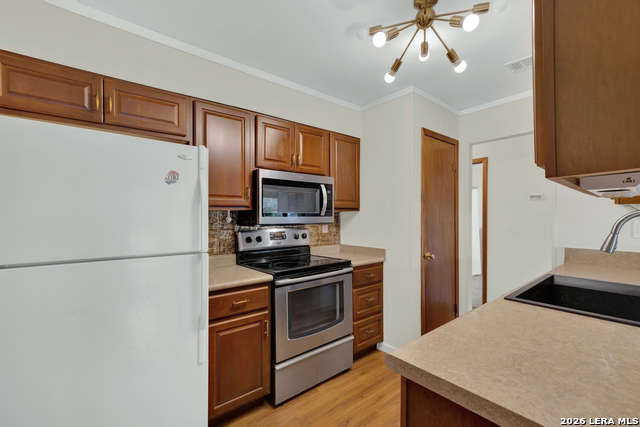 1685 Lakeview Dr Property Photo 18