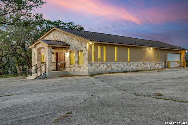 42900 IH 10 Property Photo 1