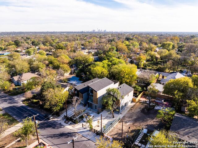 1210 Gardina Property Photo 18