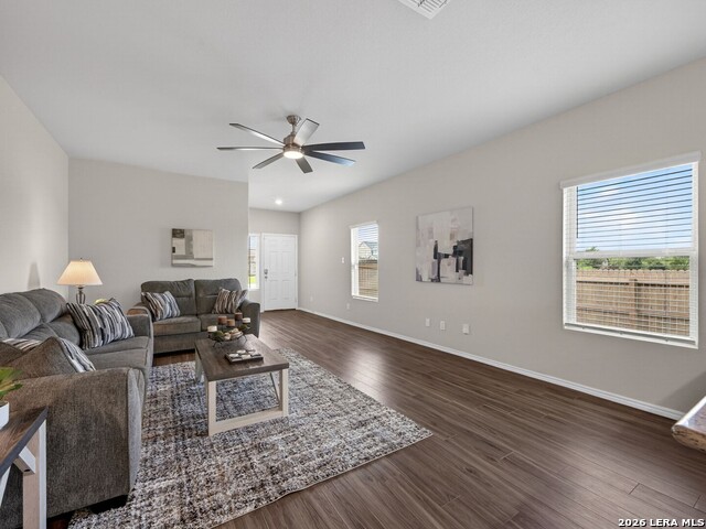 304 Saddle Dawn Property Photo 8