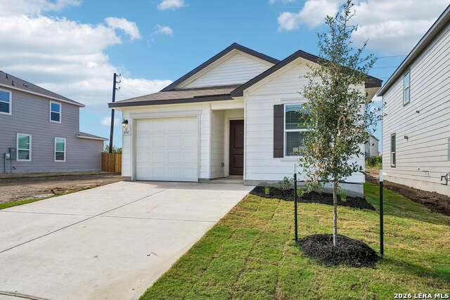 1010 Tranchet Trail Property Photo 3