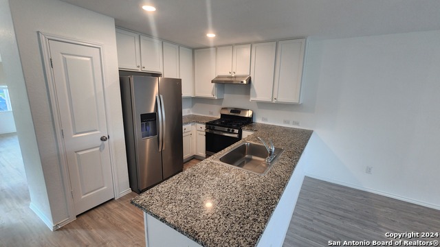 2815 Charpak Dr Property Photo 3