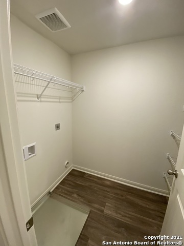 3006 Citron Gdn Property Photo 9