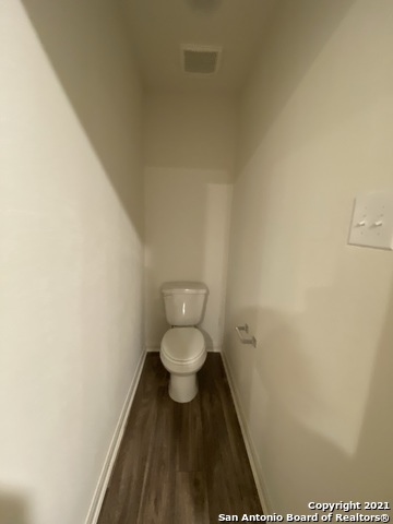 3006 Citron Gdn Property Photo 13