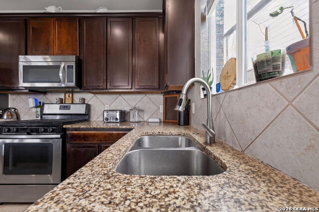 3202 Comal Spgs Property Photo 14