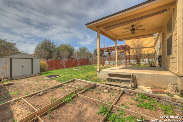 2418 Fayette Dr Property Photo 28
