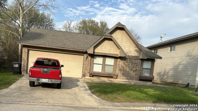 3319 Tree Grove Dr Property Photo 2
