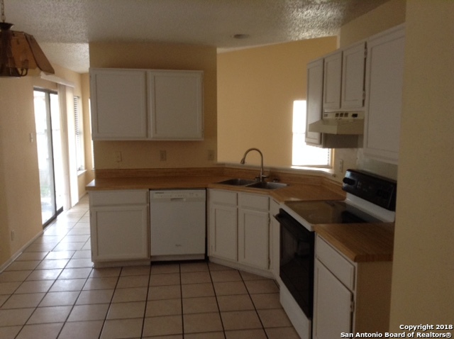 3319 Tree Grove Dr Property Photo 8