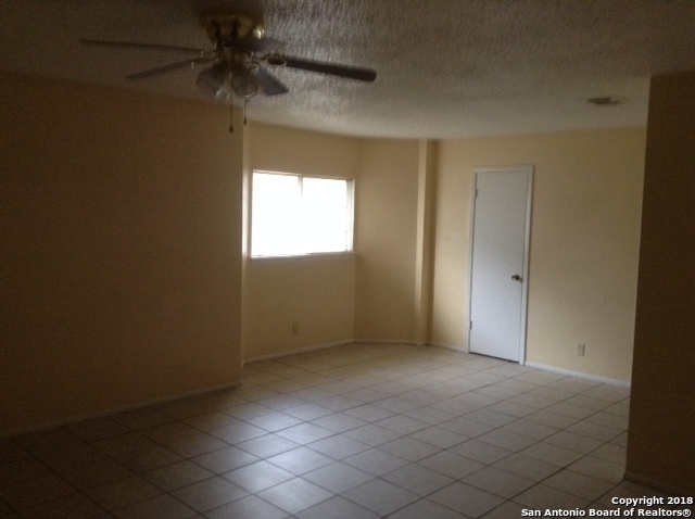 3319 Tree Grove Dr Property Photo 10