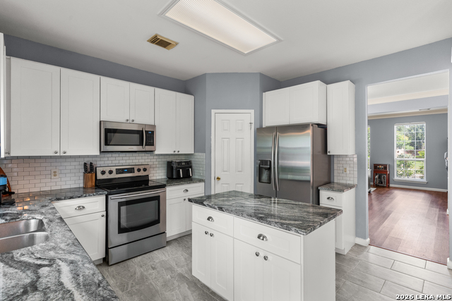 6534 Jade Meadow Property Photo 13