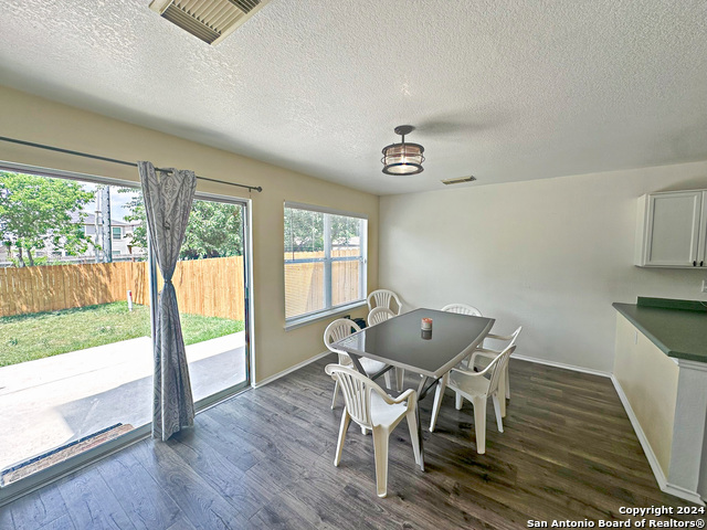 11358 Victory Cavern Property Photo 7