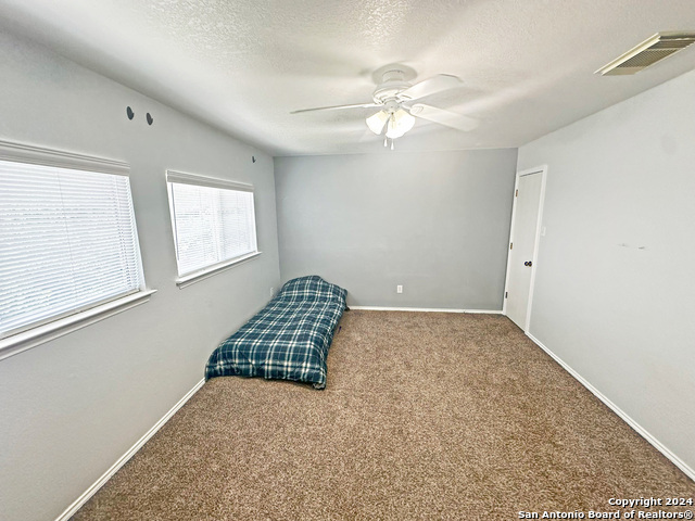 11358 Victory Cavern Property Photo 21