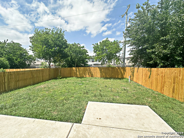11358 Victory Cavern Property Photo 23