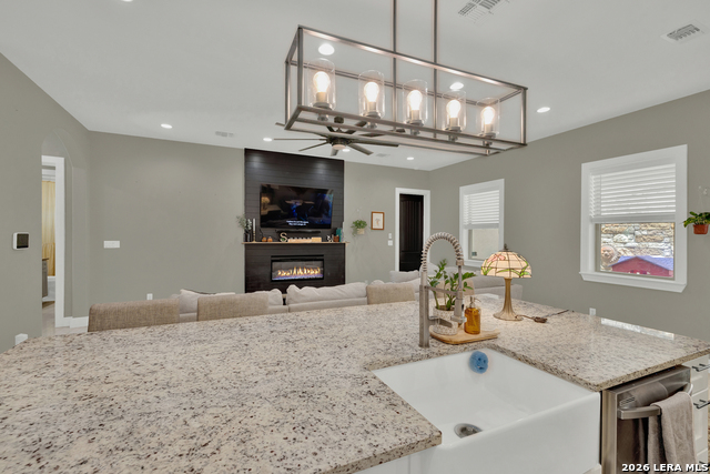 627 Hummingbird Property Photo 12