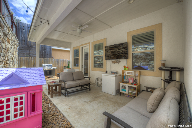 627 Hummingbird Property Photo 22