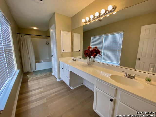 18731 Redriver Trl Property Photo 13