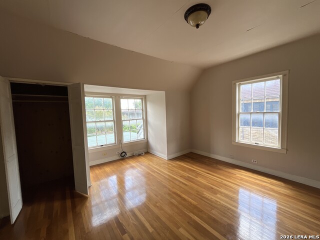 2154 W Kings Hwy Property Photo 7