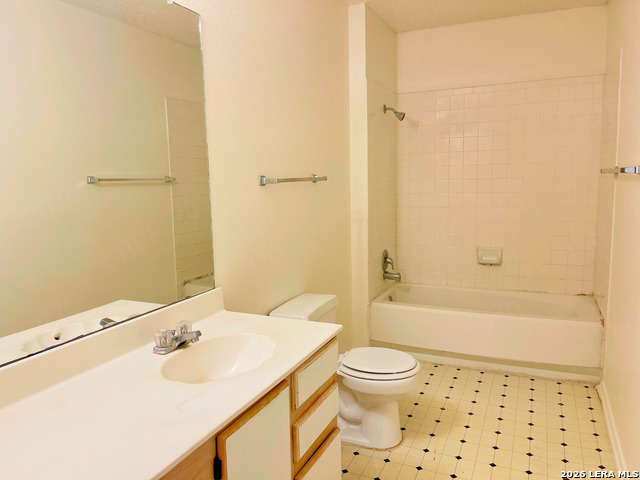 8206 Longhorn Ridge Dr Property Photo 12
