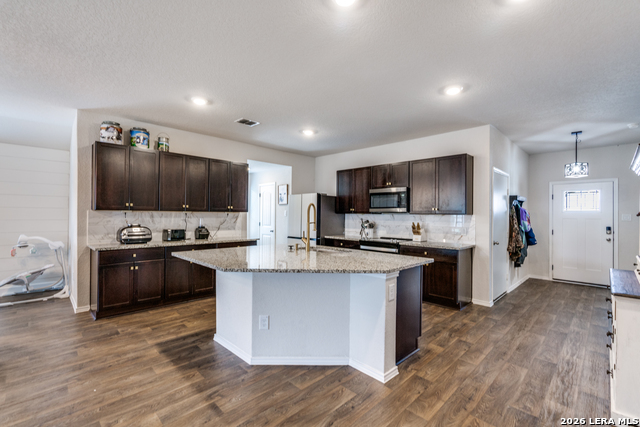 816 Indigo Property Photo 8