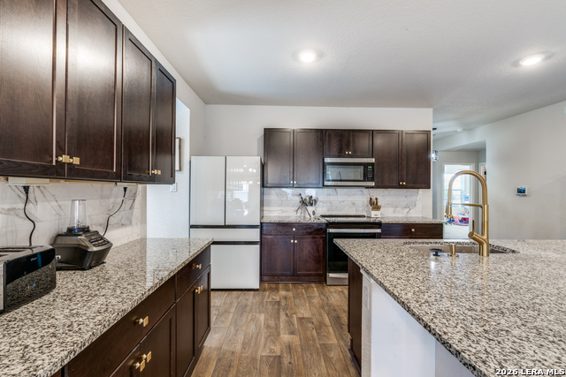 816 Indigo Property Photo 9