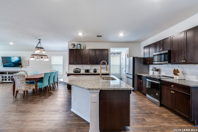 816 Indigo Property Photo 12
