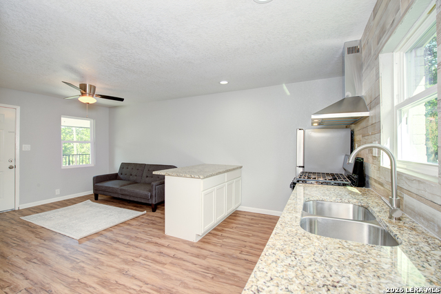 218 Natalen Ave Property Photo 4