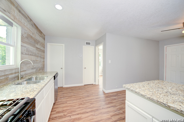218 Natalen Ave Property Photo 5